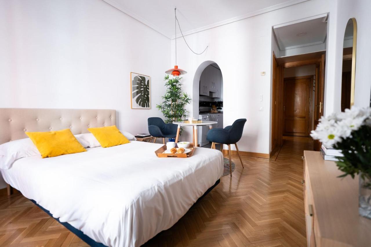 Estudio Calle Del Barquillo Madrid Eksteriør bilde