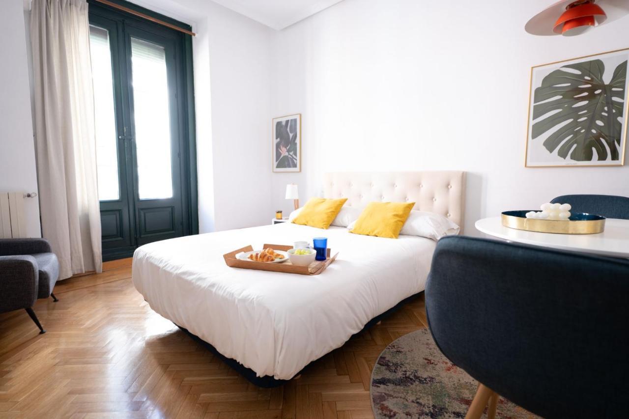 Estudio Calle Del Barquillo Madrid Eksteriør bilde